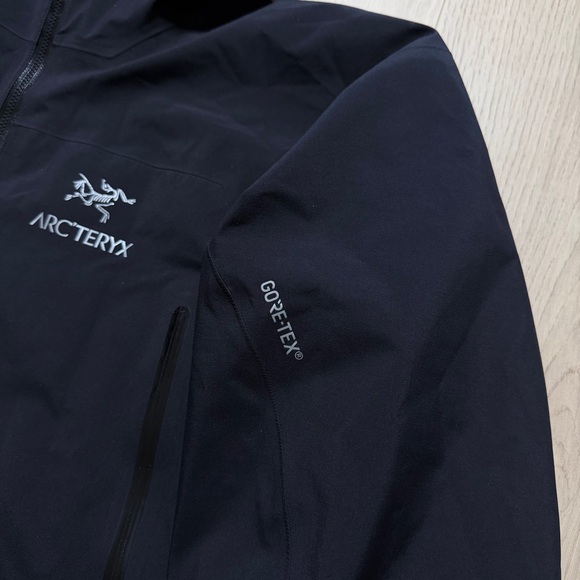 Arcteryx Zeta AR Full Zip Gore-Tex Waterproof Shell Jacket Mens Large Black 2018 - Picture 5 of 16